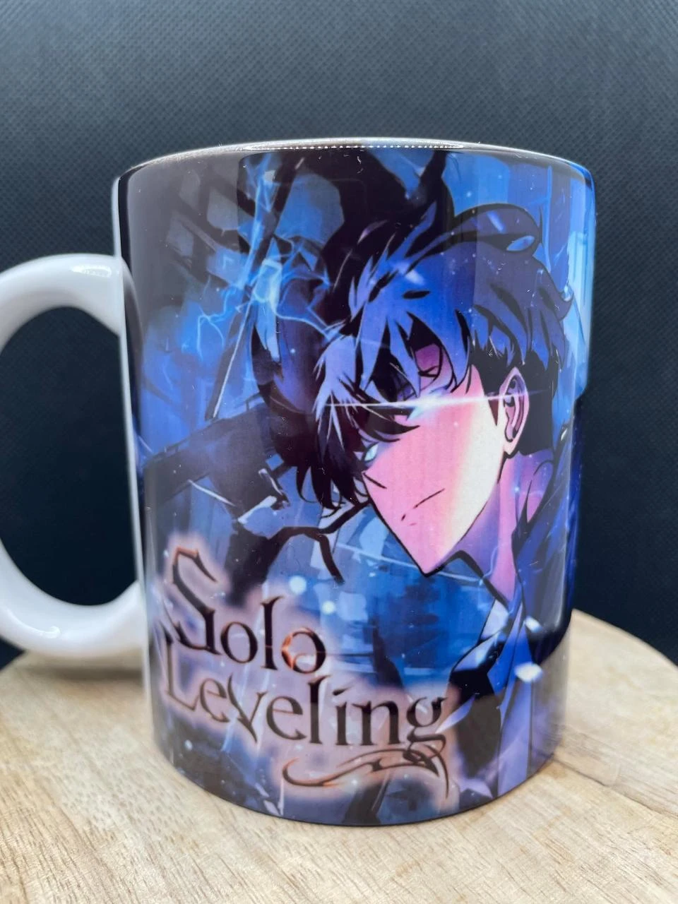 ☕ Mug en Céramique – Solo Leveling ⚔️👑